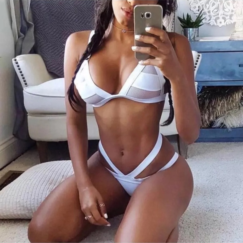 White Micro Brazilian Cut / Triangle Top large